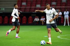 方球队在中 方球队在中